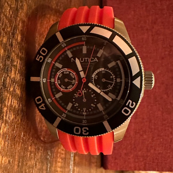Nautica watch - Picture 3 of 4